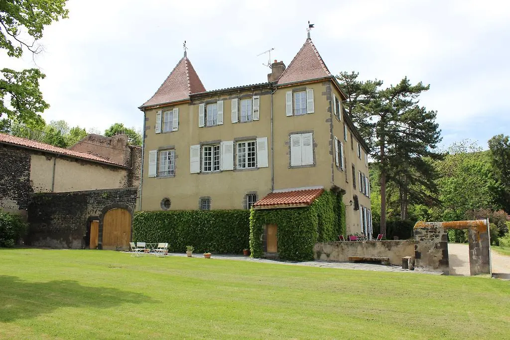 Bed and Breakfast Château de Bourrassol à Menetrol Couette-café